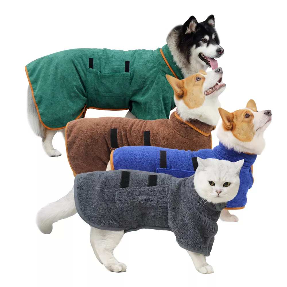 Super absorbent pet bathrobe